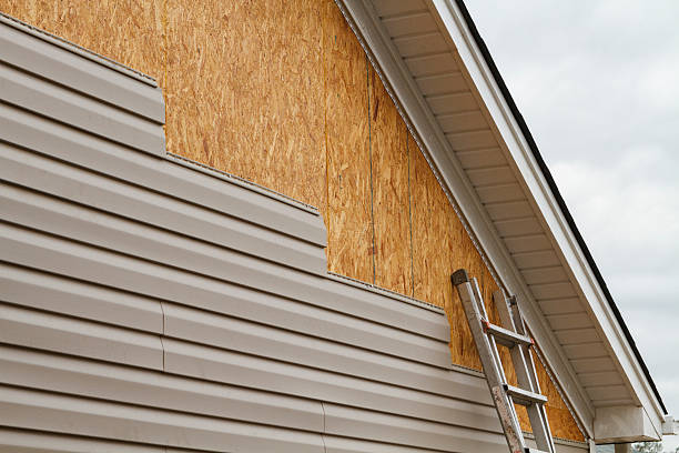 Professional Emergency Siding Repair technician working in Plainsboro, NJ